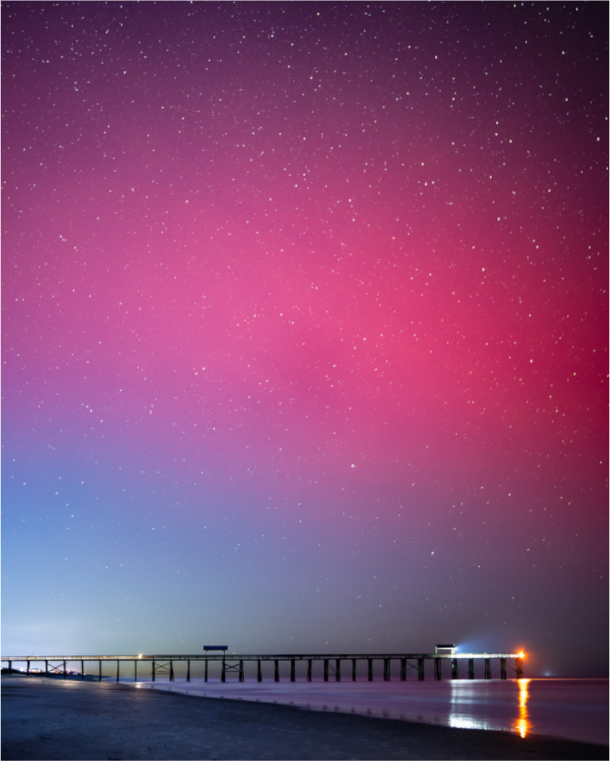 Main image Northern Lights Over Florida